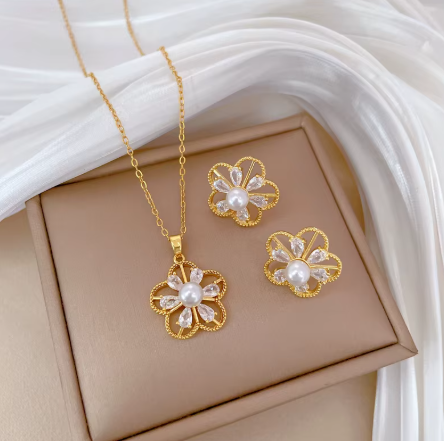 ✨ Sets Exclusivos – Conjunto de Collar y Pendientes en Oro Elegante ✨