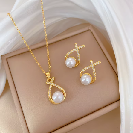 ✨ Sets Exclusivos – Conjunto de Collar y Pendientes en Oro Elegante ✨