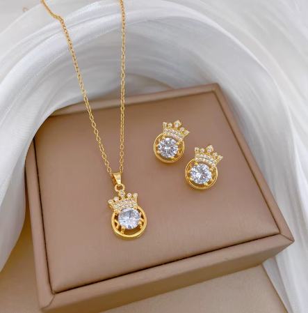 ✨ Sets Exclusivos – Conjunto de Collar y Pendientes en Oro Elegante ✨