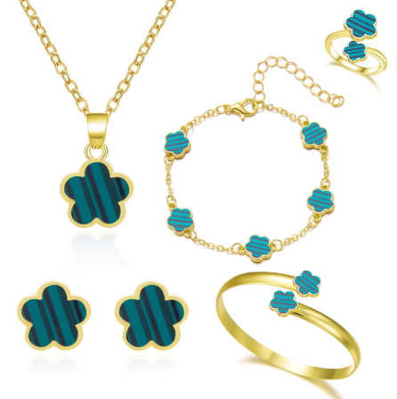 Conjunto Lucky Clover –Set de joyería femenina :collar, pulsera y pendientes de trébol 🌸