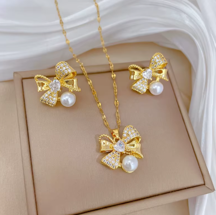 ✨ Sets Exclusivos – Conjunto de Collar y Pendientes en Oro Elegante ✨