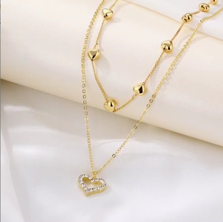 Romance Brillante – Collar Doble Capa con Corazón y Detalles de Circonia 💍